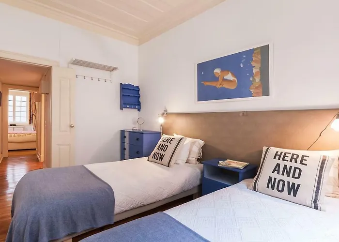 2 Bedroom Apartment With Patio Next To Avenida Da Liberdade