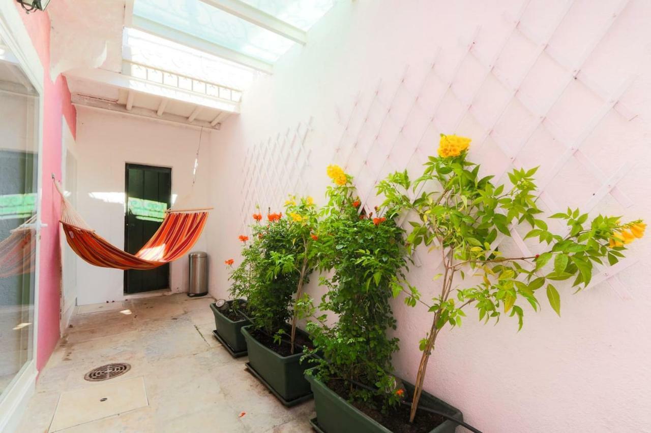 Apartment 2 Bedroom With Patio Next To Avenida Da Liberdade *