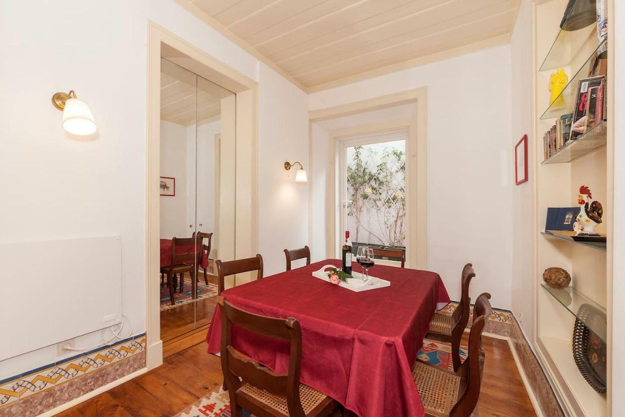 Apartment 2 Bedroom With Patio Next To Avenida Da Liberdade