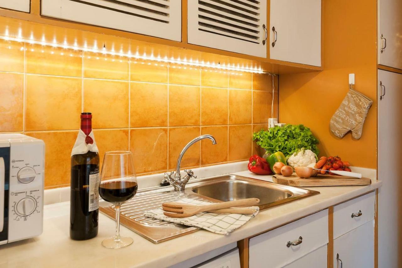 Quiet 2 Bedroom With Private Patio Next To Avenida Da Liberdade Apartamento Lisboa